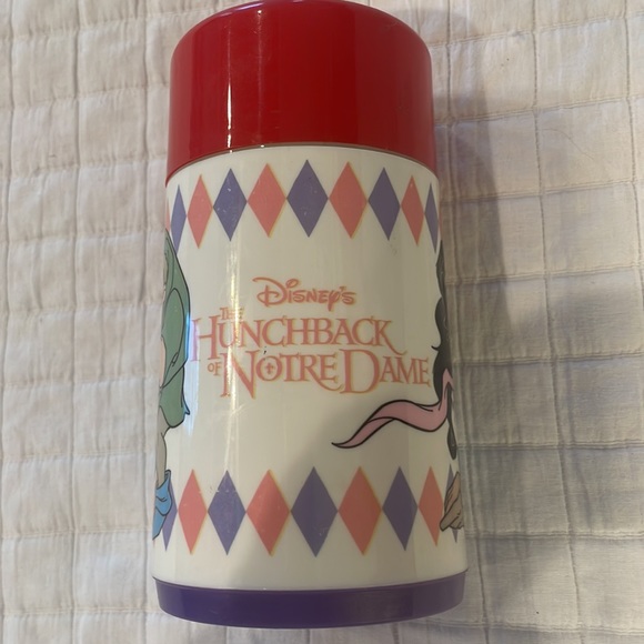 Disney the hunchback of Notre Dame thermos & cup by Aladdin vintage - Picture 5 of 8